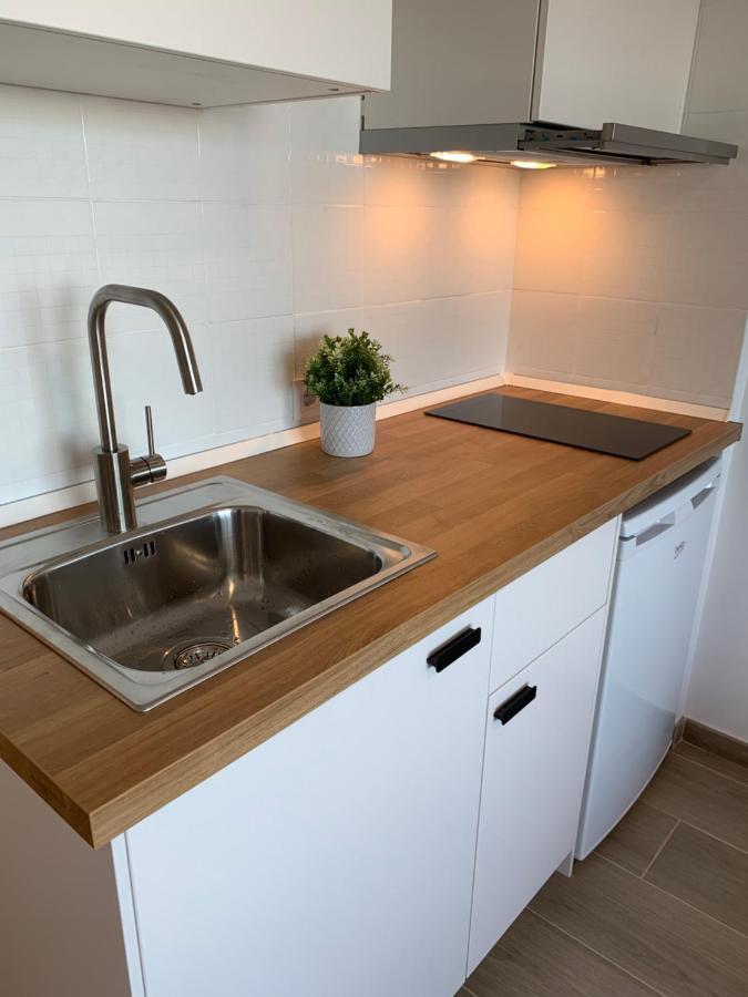 אמפוריבראבה Apartamento Con Vistas Al Mar - Wifi - Aire Acondicionado מראה חיצוני תמונה
