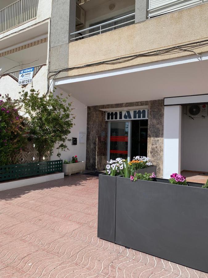 אמפוריבראבה Apartamento Con Vistas Al Mar - Wifi - Aire Acondicionado מראה חיצוני תמונה